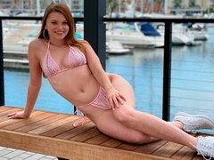 Stor rumpe, Stor kukk, Kukk suging, Runke, Slikking, Onani, Naturlige bryster, Tenåring