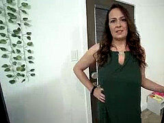 Teta, Koupelna, Kuřba, Brunetka, Prstění, Honění, Milf žcbp