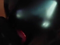 Gros cul, Gros seins, Sucer une bite, Faciale, Fétiche, Branlette thaïlandaise, Latex