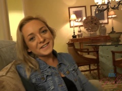 Amateur, Cul, Blonde, Éjaculation interne, Doigter, Masturbation, Petite femme, Chatte