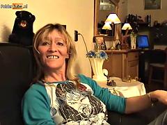 Anál, Blondýna, Kuřba