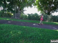 큰 엉덩이, 큰 음경, 큰 가슴, 자동차, 약간 뚱뚱한, 깊은목구멍, 게이, 밀프