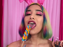 Pijpbeurt, Diep in de keel, Vingeren, Hd, Masturbatie, Moeder die ik wil neuken, Geschoren, Tatoeage