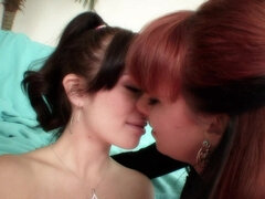 Tette grandi, Co educazione, Baciando, Lesbica, Leccata, Ragazza, Tette, Moglie