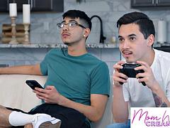 Stora tuttar, Creampie, Ansiktsbehandling, Onani, Mogen, Pov, Styvmamma, Tuttar