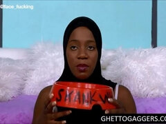 Černé, Dávení penisem, Péro, Dávení, Hardcore, Ponížení, Mezirasové, Drsné akce