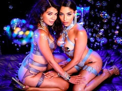 Fingern, Hardcore, Küssen, Lesbisch, Lecken, Zopf, Rasiert, Vibrator