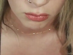 Debela dekleta, Blondinka, Fafanje, Dildo, Milf, Prvoosebno snemanje seksa, Solo, Tabu