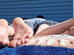 Americano, Dietro la scena, Piedi, Matura, All'aperto, Tessuto sintetico