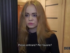 Ragazzo astuto scopa figa rasata di cutie dai capelli rossi per il