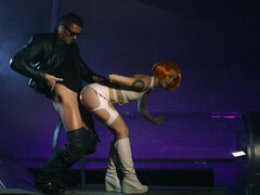 Μωρό, Μεγάλος πούτσος, Μεγάλα βυζιά, Σε στάση σκύλου στα τέσσερα, Ηδ, Φυσικά βυζιά, Κοκκινομάλα, Άξεστος