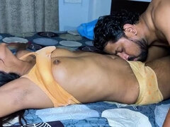 Desi Indian MILF Hard Fuck in Friend's Flat - First Time Meet & Fuck