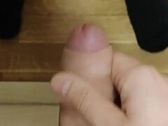 Amatéři, Stříkání spermatu, Honění, Masturbace, Vyhublá, Sólo