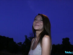 Amateur, Mamada, Morena, Estilo perrito, Corridas faciales, Al aire libre, Pov, Tragarse