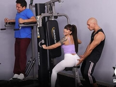 Iso perse, Iso kulli, Isot tissit, Suihinotto, Ruskeahiuksinen, Takaapäin, Sali, Äiti jota haluaisin panna