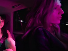 Baben, Stora tuttar, Avsugning, Handjobb, Lesbisk, Milf, Shemale, Tuttar