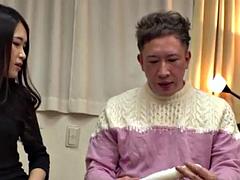 Amateur, Asiatique, Sucer une bite, Brunette brune, Éjaculation interne, Tir de sperme, Mère que j'aimerais baiser, Public