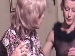 Store bryster, Blondine, Brunette, Give finger, Lesbisk, Massage, Onani, Vintage