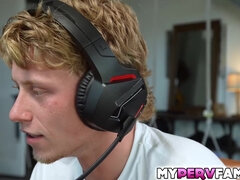 18 let, Zadek, Dávení penisem, Péro, Rodina, Hardcore, Pigtails, Teenka