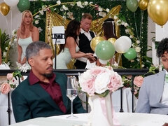 Peitos grandes, Boquete, Morena, Hd, Lambendo, Mãe gostosa, Xoxota, Sexo grupal a três