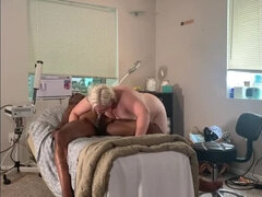 Gros cul, Grosse bite, Gros seins, Sucer une bite, Interracial