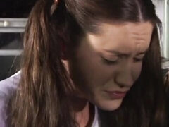 18 anni, Anale, Culo grosso, Grande cazzo, Pompino, Bus, Da dietro, Ragazza