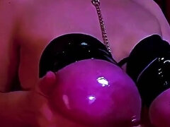 Amatéři, Bdsm, Bondáž, Kojící, Přírodní prsa, Bradavky