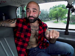 BBC guy pounds and pounds bareback on IR-Par�� in car after casting call