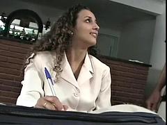 Hot young girl moaning and cumming giving her pussy and the cusinho very tasty