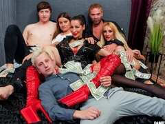 Makuuhuone, Iso perse, Iso kulli, Isot tissit, Suihinotto, Takaapäin, Äiti jota haluaisin panna, Julkinen