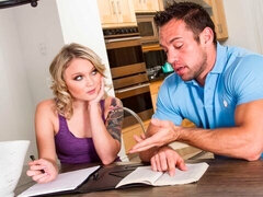 Stor stjärt, Stor kuk, Blondin, Doggystyle, Naturliga tuttar, Stockings, Tonåring, Tuttar