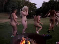 Amateur, Tetas grandes, Morena, Grupo, Hd, Lesbiana, Al aire libre, Tatuaje