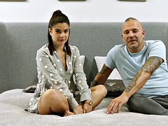 Tussi, Grosser schwanz, Blasen, Spermaladung, Erstes mal, Hardcore, Lecken, Masturbation