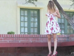 Morena, Fêmea, Hd, Ao ar livre cartaz de rua outdoor, Público, Solo chão, Adolescente