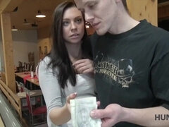 Blasen, Gehörnter ehemann, Tschechisch, Geld, Pov, Muschi, Realität, Jungendliche (18+)