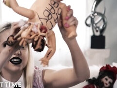 Anaal, Bondage discipline sadomasochisme, Sperma shot, Dominatie, Straf, Tatoeage, Tieten likken