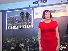 Kuřba, Britskej, Prstovanie, Hd, Dospelé, Milf  mčbp, Mamina, Vyholené