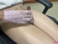 Travestis, Jato de porra, Punheta, Masturbação, Meia calça, Solo chão, Tatuagem, Tailandêsa