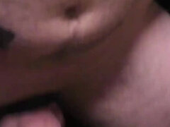 Avsugning, Bukkake, Sperma i munnen, Sperma shot, Ansiktsbehandling, Orgie, Party, Tatuering