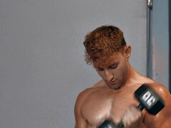 Enthousiasteling, Anaal, Kont, Sperma shot, Homo, Sportzaal, Tatoeage