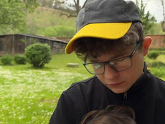 Velký zadek, Velké kozy, Brunetka, Různé pohledy, Vyholené