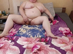 Insatiable Mother-in-law Masturbates Her Pussy with Sex Toys at Any Free Time