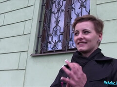 Любители, Брюнетки, Чешки, Натуральные сиськи, Пирсинг, От первого лица, Короткая стрижка, Тату