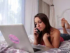 Brunetta, Lesbica, Ragazza