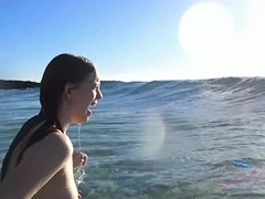 Plaža, Blondinka, Lutka, Girlfriend, Zunaj, V javnosti, Muco, Joške