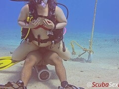 Outdoor fun with amateur interracial vibes while scuba diving by a cracked mooring