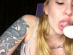 Kukk suging, Orgasme, Tattovering, Tenåring