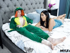 Asiático, Culo grande, Verga grande, Mamada, Morena, Estilo perrito, Madres para coger, Coño