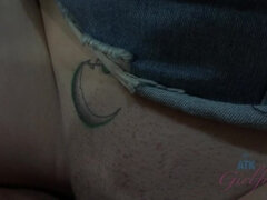 Enthousiasteling, Vingeren, Vriendin, Orgasme, Kort haar, Speelgoed, Vibrator, Nat