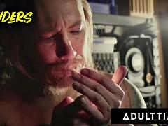 Kisbaba, Tekintélyes didik, Leszbikus, Nyalás, Érett feleség, Valóság, Begyek